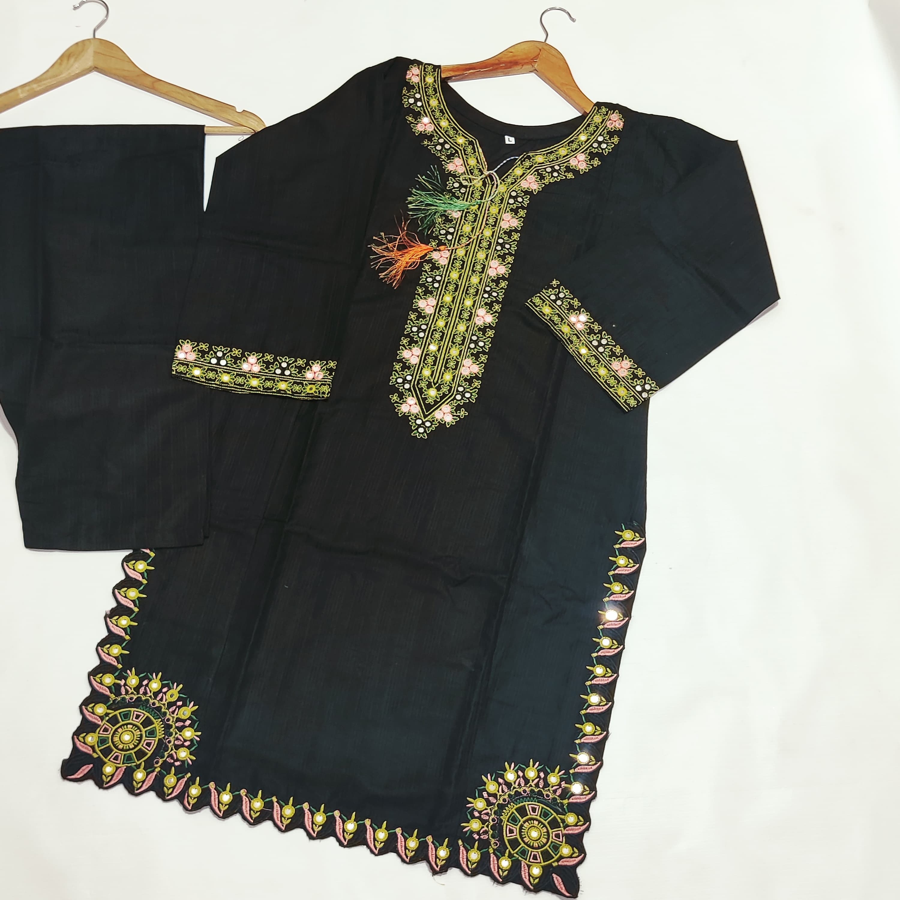 Zareen Touch 2 pcs